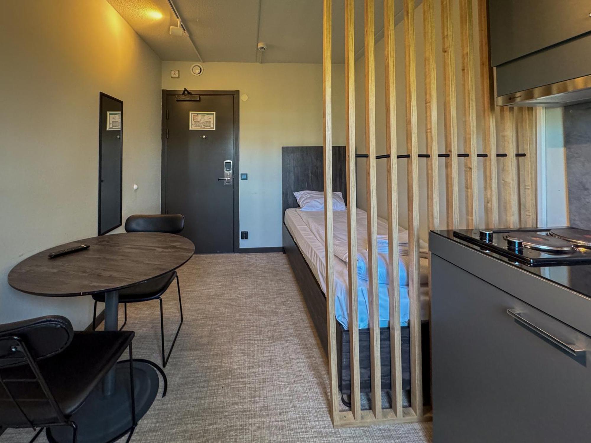 Joenkoeping Hotel Apartments المظهر الخارجي الصورة